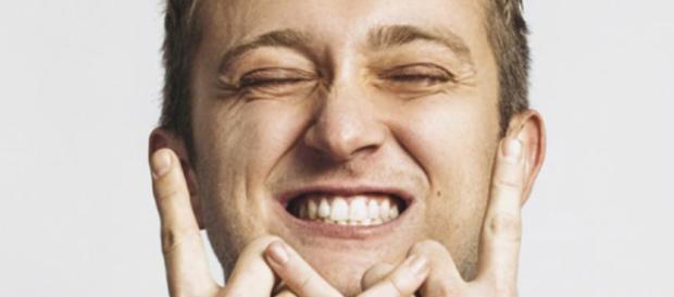 VALD dévoile la cover minimaliste de « XEU » ! - URBAN FM - urbanfm.fm VALD dévoile la cover minimaliste de « XEU » ! - URBAN FM - urbanfm.fm