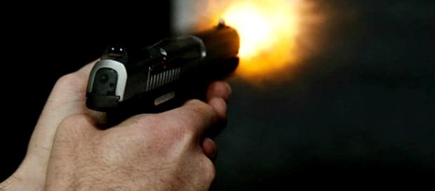 Crime ocorreu no recinto da escola e foi presenciado por alunos Crime ocorreu no recinto da escola e foi presenciado por alunos
