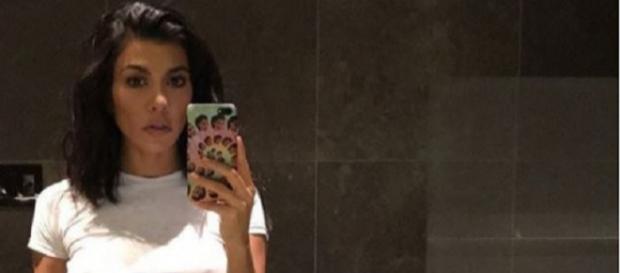 Kourtney Kardashian está de férias com o namorado Kourtney Kardashian está de férias com o namorado
