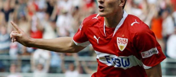 Mario Gómez regresa a su primer equipo, el Stuttgart Mario Gómez regresa a su primer equipo, el Stuttgart