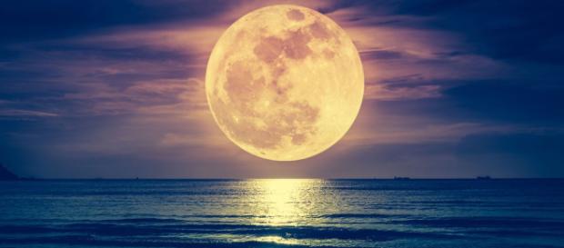 Découvrez l'influence de la super lune bleue de sang selon votre ... - cosmopolitan.fr Découvrez l'influence de la super lune bleue de sang selon votre ... - cosmopolitan.fr