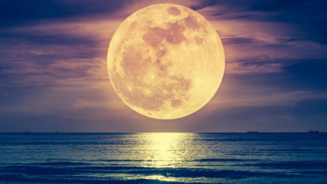 Découvrez l'influence de la super lune bleue de sang selon votre ... - cosmopolitan.fr
