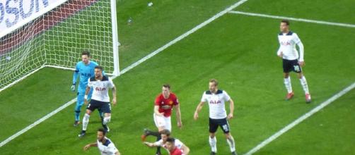 Tottenham Hotspur to take on Manchester United this weekend. [Images via: Ardfern/Wikimedia Commons]