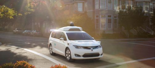 Waymo Chrysler Pacifica Kicks Driver to the Curb | News | Cars.com - cars.com