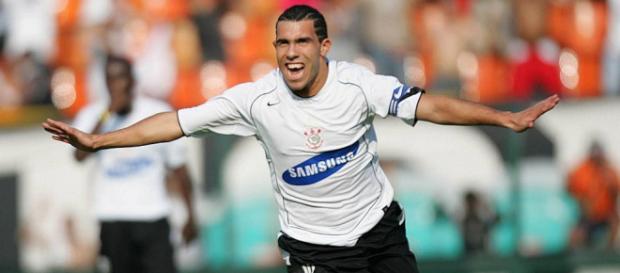 Corinthians quiere terciar entre Boca y Shanghái Shenhua para ... - ambito.com Corinthians quiere terciar entre Boca y Shanghái Shenhua para ... - ambito.com
