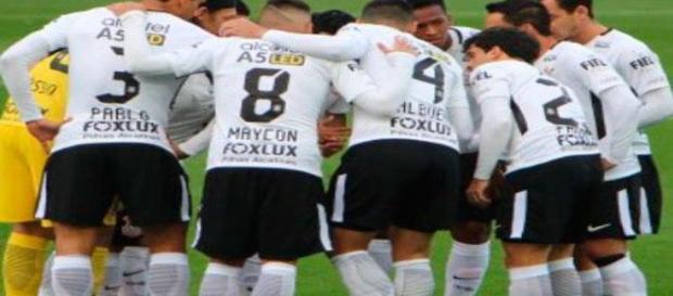 Corinthians venció al Sao Paulo 2 por 1 Corinthians venció al Sao Paulo 2 por 1