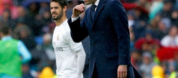 Isco y zidane en un partido... Isco y zidane en un partido...
