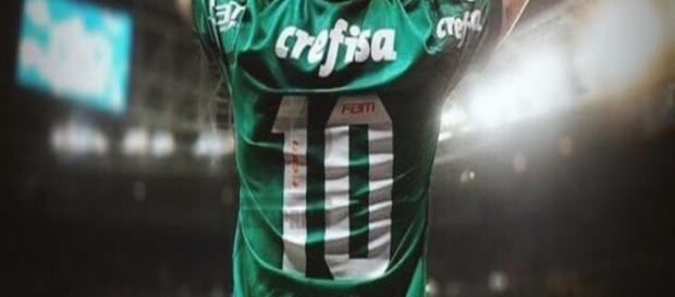O atleta é muito querido pela torcida O atleta é muito querido pela torcida