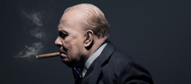 Recensione L'Ora Più Buia: il meraviglioso ritratto di Winston ... - leganerd.com Recensione L'Ora Più Buia: il meraviglioso ritratto di Winston ... - leganerd.com