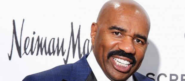 Steve Harvey - Hollywood (Image Credit: ET/Youtube screencap) Steve Harvey - Hollywood (Image Credit: ET/Youtube screencap)