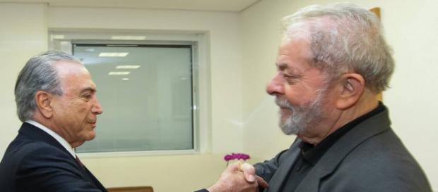Temer visita Lula e é hostilizado em hospital Temer visita Lula e é hostilizado em hospital