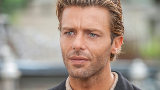 Francesco Testi interpreta Vito Licata