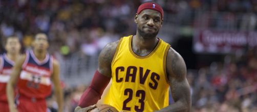 LeBron James makes shocking decision - [Image by Keith Allison / Flickr - CC BY-SA 2.0]