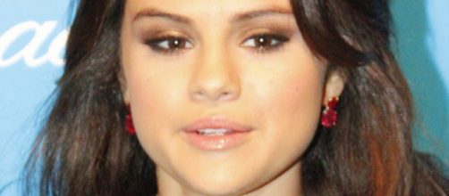 Selena Gomez's mom skeptical over Justin Bieber relationship. [Image Credit: Wikimedia Commons]