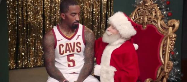 Christmas Day Publicidad en TV ESPN: Funworks, The Corner Shop - coloribus.com Christmas Day Publicidad en TV ESPN: Funworks, The Corner Shop - coloribus.com