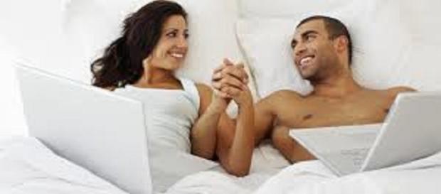 Más de un tercio de las parejas que cohabitan y una quinta parte de los cónyuges han reavivado su relación romántica actual Más de un tercio de las parejas que cohabitan y una quinta parte de los cónyuges han reavivado su relación romántica actual