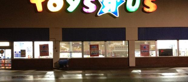 Toys R Us - Image credit -Mike Kalasnik from Fort Mill, USA \ Wikimedia Toys R Us - Image credit -Mike Kalasnik from Fort Mill, USA \ Wikimedia