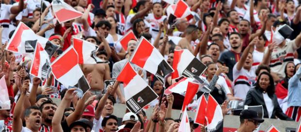 São Paulo enfrenta o Cruzeiro-DF com transmissão ao vivo São Paulo enfrenta o Cruzeiro-DF com transmissão ao vivo