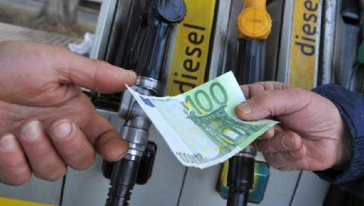 SCARICA BENZINA CON BANCOMAT