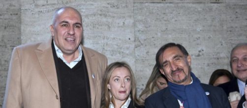 Maroni ce l'ha con La Russa "Noi mai Fratelli d'Italia" - Libero ... - liberoquotidiano.it