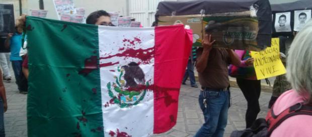 Estados Unidos ha incluido a varios estados mexicanos en su lista de países de riesgo junto a Siria e Irak. Estados Unidos ha incluido a varios estados mexicanos en su lista de países de riesgo junto a Siria e Irak.