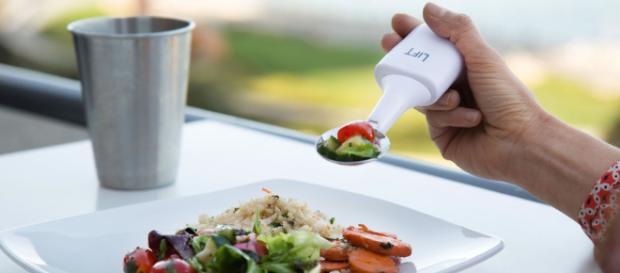 Liftware, la cuillère intelligente pour les patients atteints de ... - webdesobjets.fr Liftware, la cuillère intelligente pour les patients atteints de ... - webdesobjets.fr