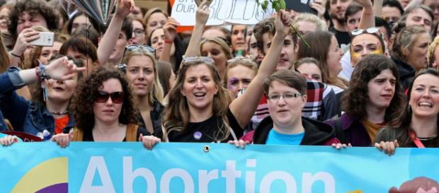 Se mantiene la prohibición casi total del aborto en el país. Se mantiene la prohibición casi total del aborto en el país.