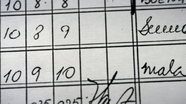 Non ottiene 10 all'esame di terza media, i genitori fanno ricorso al TAR