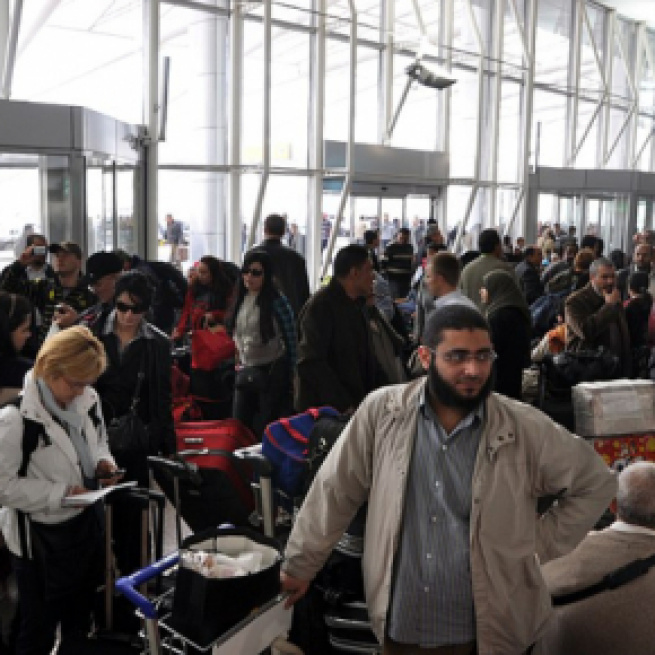 Crowded terminal at Cairo International Airport (Image credit – Floris Van Cauwelaert, Wikimedia Commons)