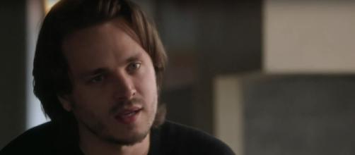 Avery voices his concerns about Darius to Juliette on tonight's 'Nashville' (TV Promos/YouTube Screencap)