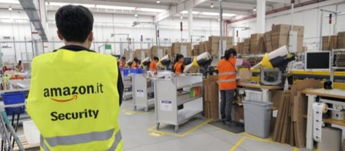 Braccialetto Amazon: il nuovo sistema per il controllo dei suoi dipendenti
