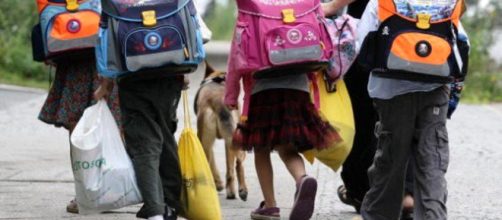 I bambini l'obiettivo del mitomane