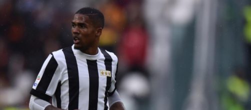 Juventus, infortuni per Douglas Costa e Bernardeschi