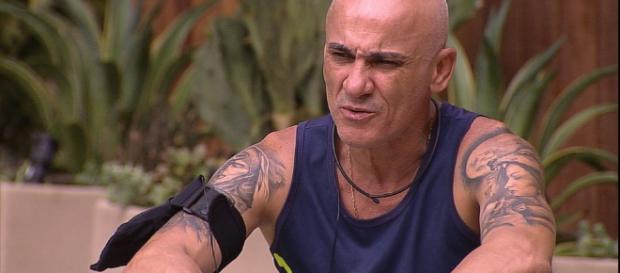 BBB18': Ayrton é enganado pela filha BBB18': Ayrton é enganado pela filha