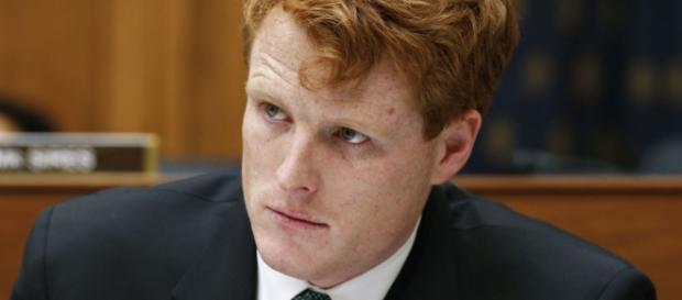 El representante Joe Kennedy III intenta hacer su propio nombre en la familia ... - wbur.org El representante Joe Kennedy III intenta hacer su propio nombre en la familia ... - wbur.org