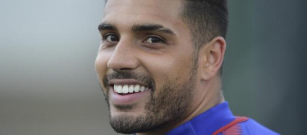 Emerson Palmieri set to fly to London to seal Chelsea move ... - footballflakes.com Emerson Palmieri set to fly to London to seal Chelsea move ... - footballflakes.com