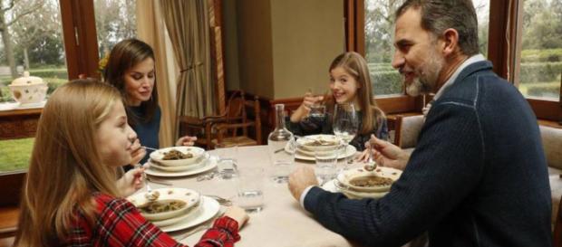 La princesa tímida, que recibe su Toisón, y la infanta atrevida ... - elespanol.com La princesa tímida, que recibe su Toisón, y la infanta atrevida ... - elespanol.com