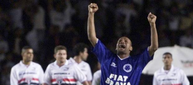 Final da Copa do Brasil em 2000 contra o Cruzeiro foi o mais longe que o time do Morumbi chegou na competição Final da Copa do Brasil em 2000 contra o Cruzeiro foi o mais longe que o time do Morumbi chegou na competição