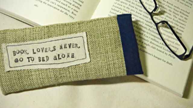 Book Lover Glasses Case &ndash; Lazee Dazee - lazeedazee.co.uk