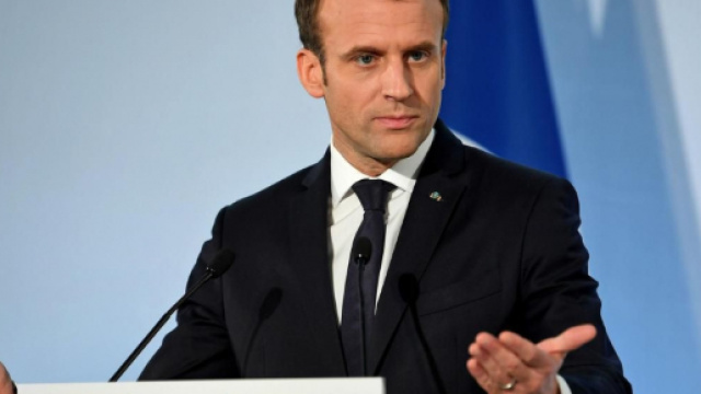 Pourquoi Macron veut un plan de départs volontaires pour 120 000 ... - leparisien.fr