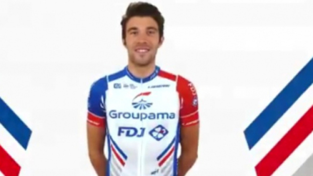 Thibaut Pinot con la nuova maglia della Groupama FDJ