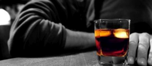 Alcol provoca il cancro: scopriamo le rivelazioni di un nuovo studio sulla questione