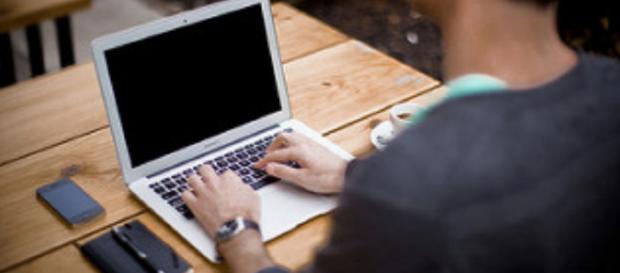 Blogging and affiliate marketing - Image credit - Home Thods | Flickr Blogging and affiliate marketing - Image credit - Home Thods | Flickr