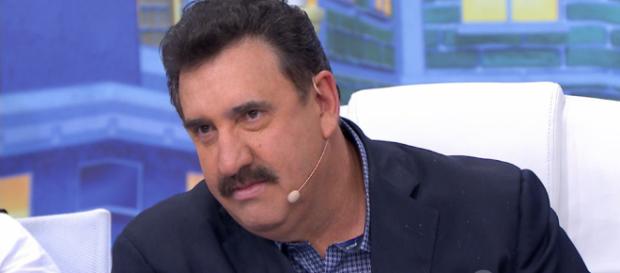 Comentário homofóbico de Ratinho causou polêmica. Comentário homofóbico de Ratinho causou polêmica.