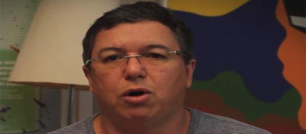 Diretor passa por cirurgia no Rio de Janeiro Diretor passa por cirurgia no Rio de Janeiro