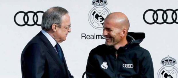 Florentino Pérez faz uma lista de possíveis reforços Florentino Pérez faz uma lista de possíveis reforços
