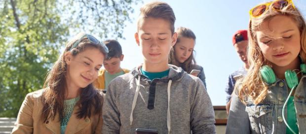 Jóvenes y comunidades virtuales: ¿nuevos espacios de inclusión ... - aikaeducacion.com Jóvenes y comunidades virtuales: ¿nuevos espacios de inclusión ... - aikaeducacion.com