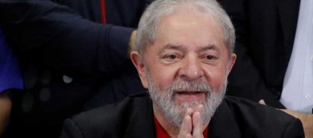 Ex-presidente Lula participará de manifestações este mês. Ex-presidente Lula participará de manifestações este mês.