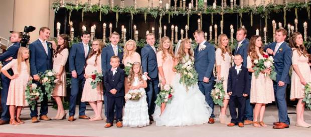 Joy-Anna Duggar incites riot with Twitter post | YouTube TLC 'Counting On' Joy-Anna Duggar incites riot with Twitter post | YouTube TLC 'Counting On'