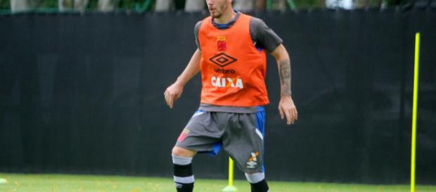 Nova contratação do Vasco já faz atividades com bola Nova contratação do Vasco já faz atividades com bola